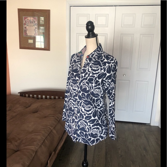 BODEN navy and white patterned button down shirt - Picture 5 of 8